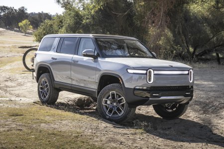 Rivian_R1s_MTB_Off_Road_33.jpg