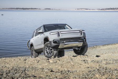 Rivian_R1s_MTB_Off_Road_46.jpg