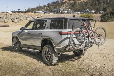 Rivian_R1s_MTB_Off_Road_22.jpg