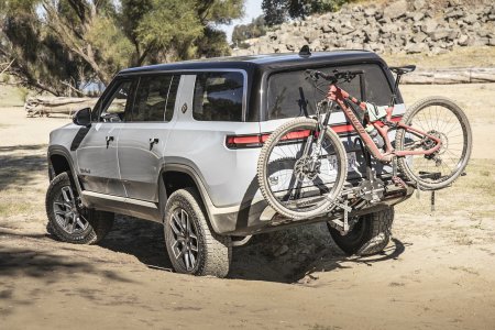 Rivian_R1s_MTB_Off_Road_35.jpg